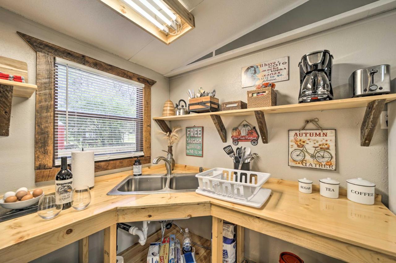 Smoky Mountain Vacation Rental With Hot Tub And Kayaks Whittier Екстериор снимка