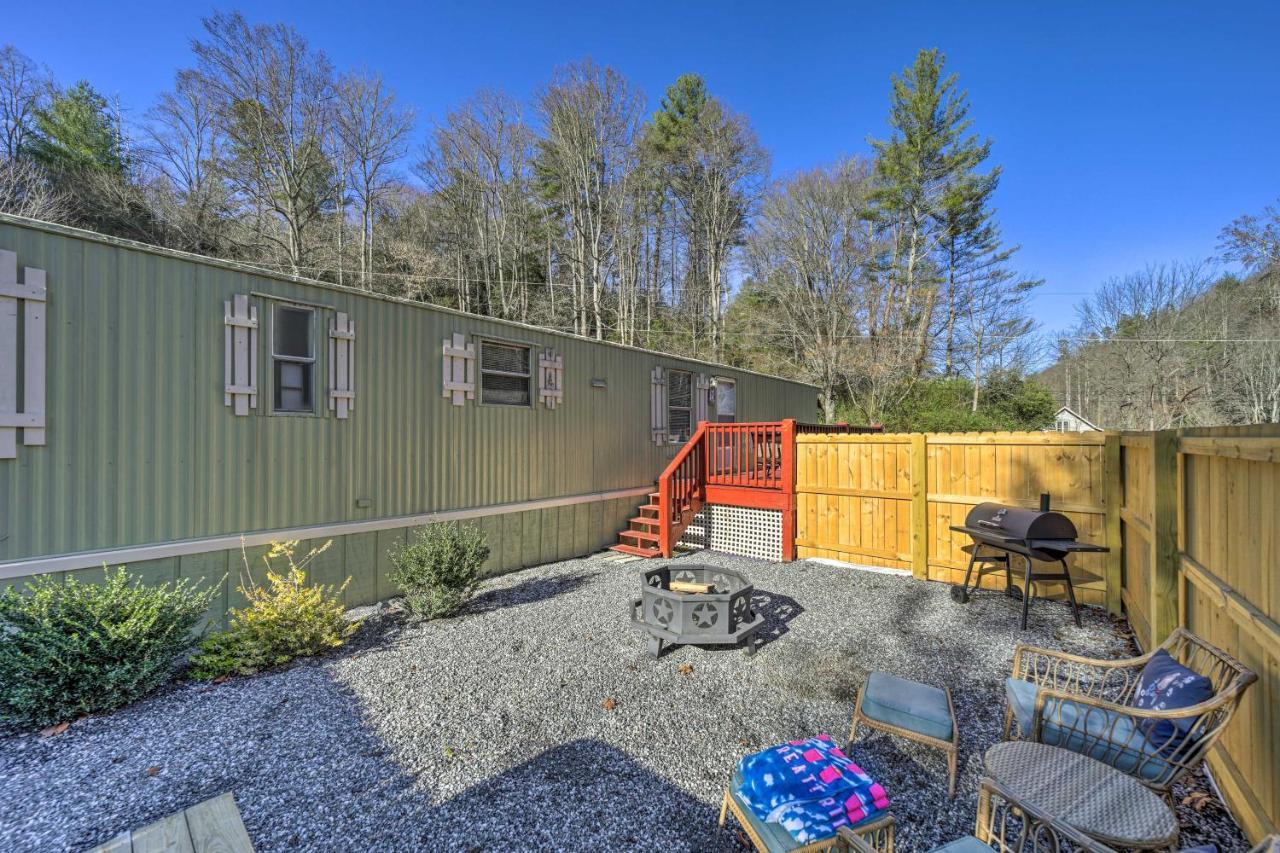 Smoky Mountain Vacation Rental With Hot Tub And Kayaks Whittier Екстериор снимка
