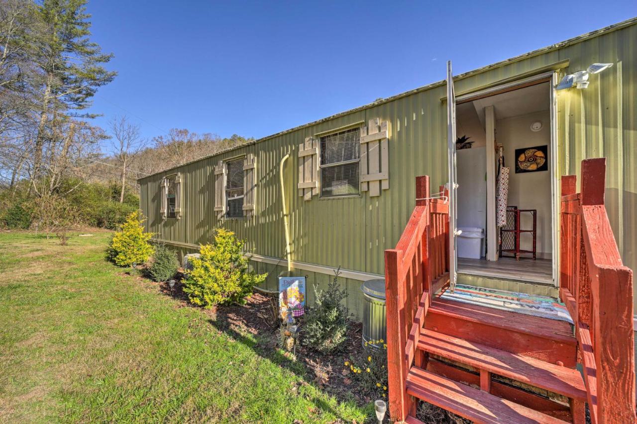 Smoky Mountain Vacation Rental With Hot Tub And Kayaks Whittier Екстериор снимка
