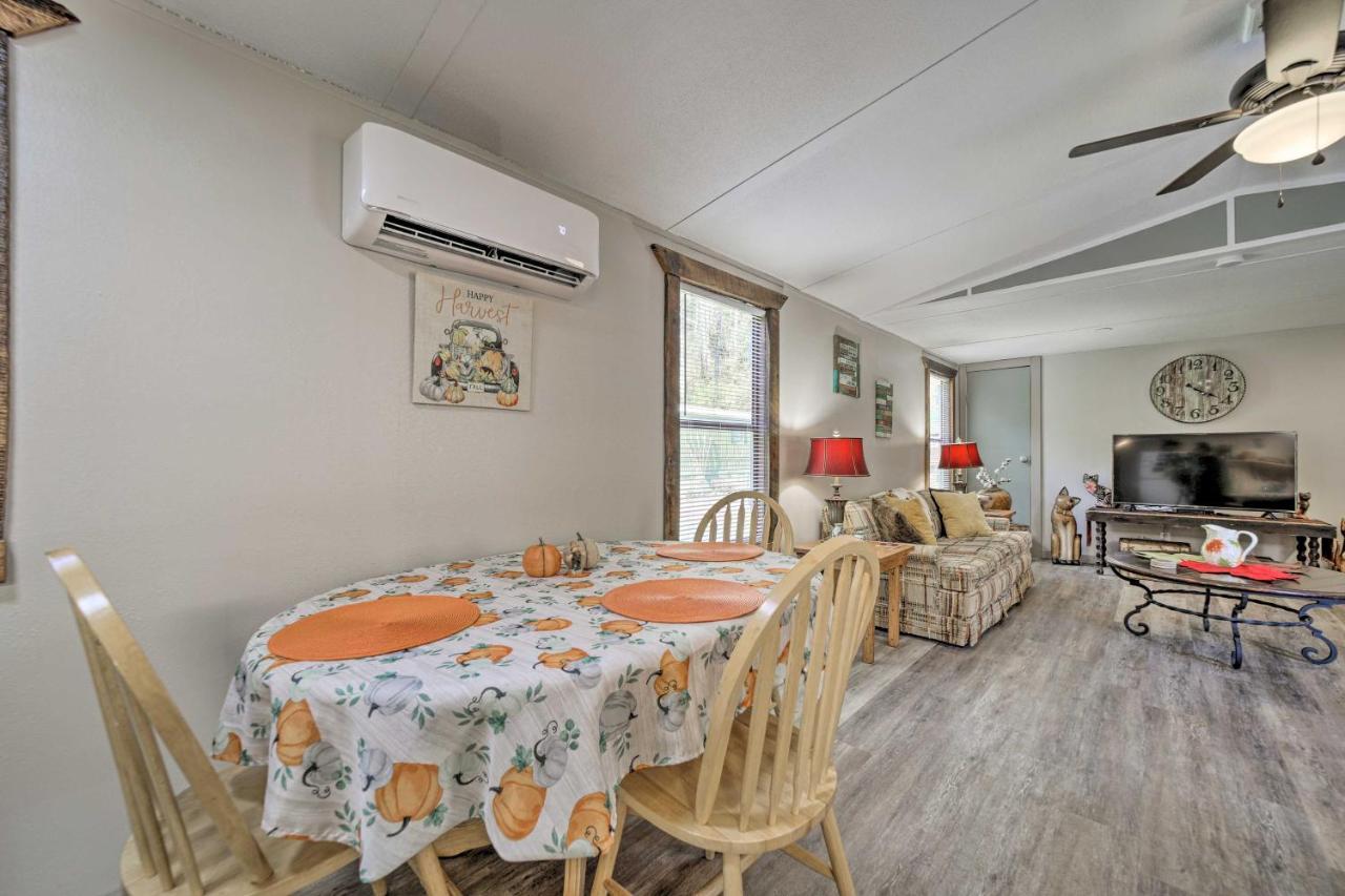 Smoky Mountain Vacation Rental With Hot Tub And Kayaks Whittier Екстериор снимка